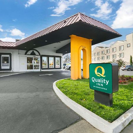 Quality Inn & Suites Sacramento Buitenkant foto